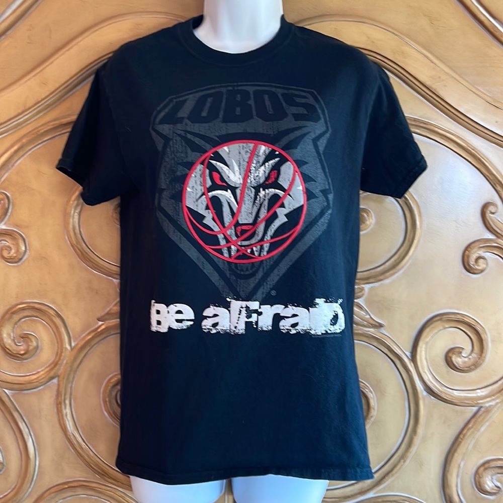 University of New Mexico basketball tee